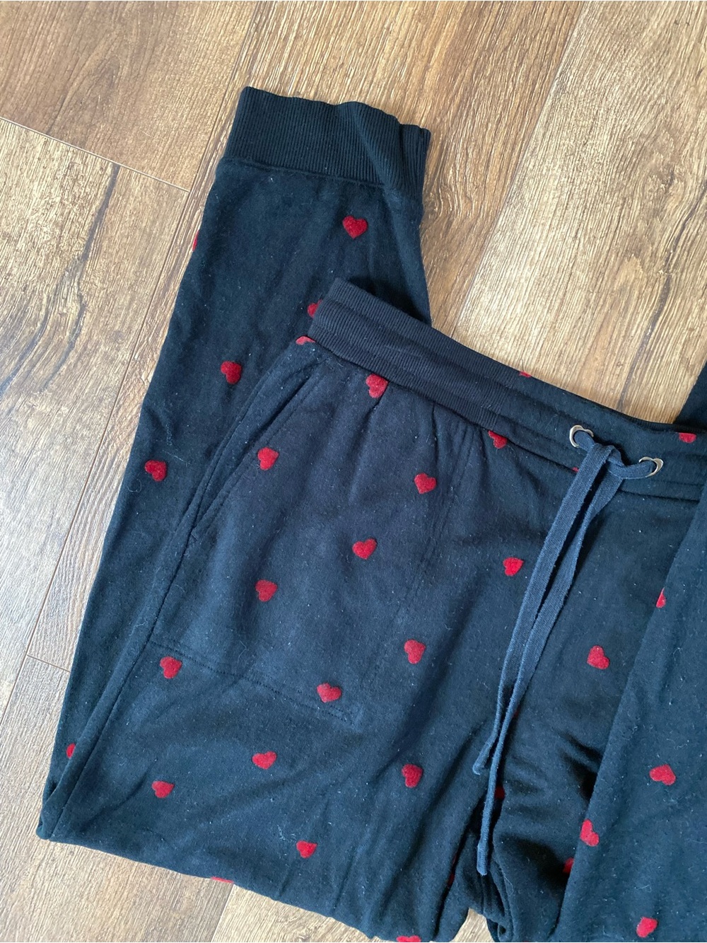 Red Hearts Matching Set - Picture 2 of 4
